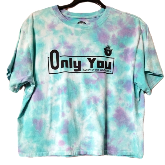 Tops - "Only You Can Prevent Wildfires" Tie-Dye Cropped t-sh